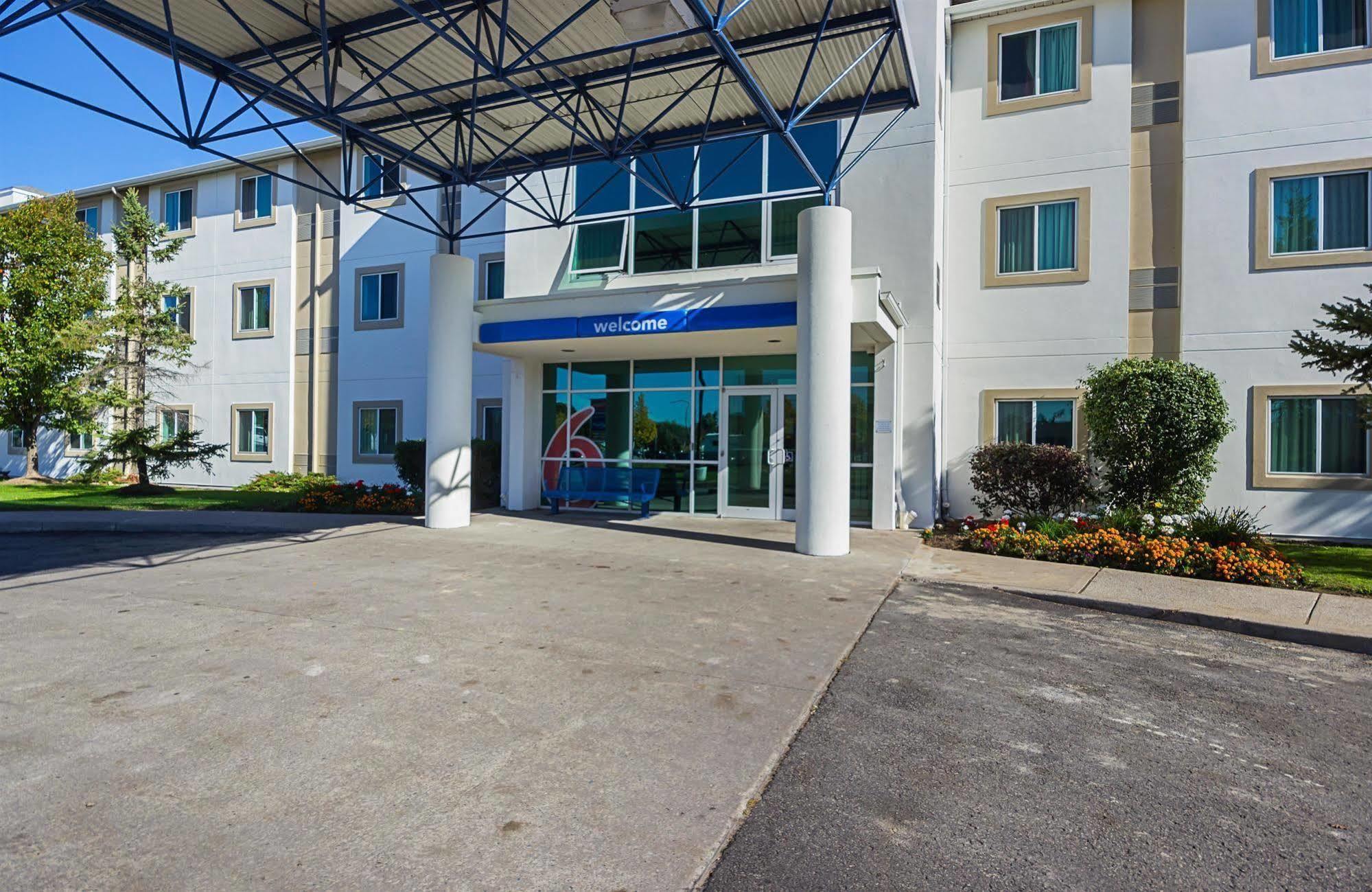 Motel 6-Whitby, On - Toronto East Exteriör bild